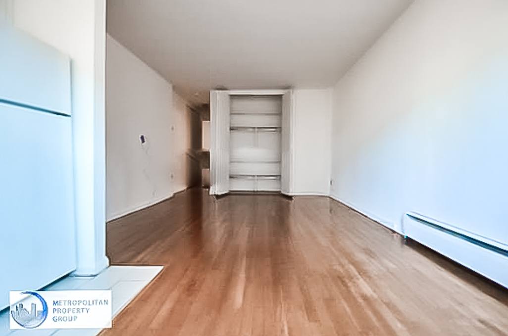 Apartment for rent at 1380 York Ave #2E, New York, NY 10021