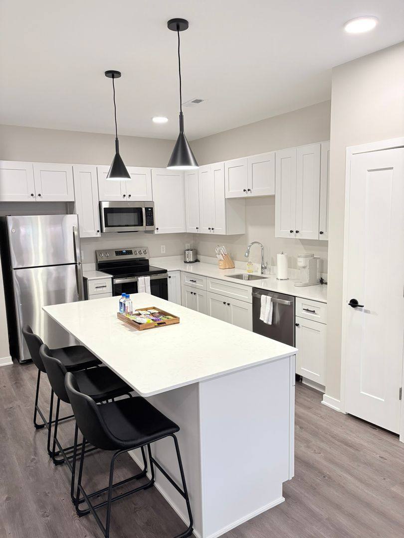 Apartment for rent at 3612 Leavenworth St, Omaha, NE 68105