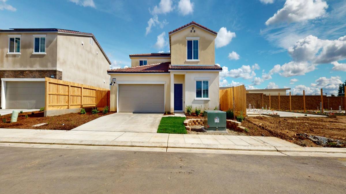 House for rent at 3249 Carambola Ave, Clovis, CA 93619