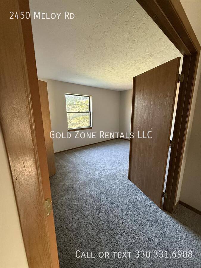 Apartment for rent at 2450 Meloy Rd, Kent, OH 44240