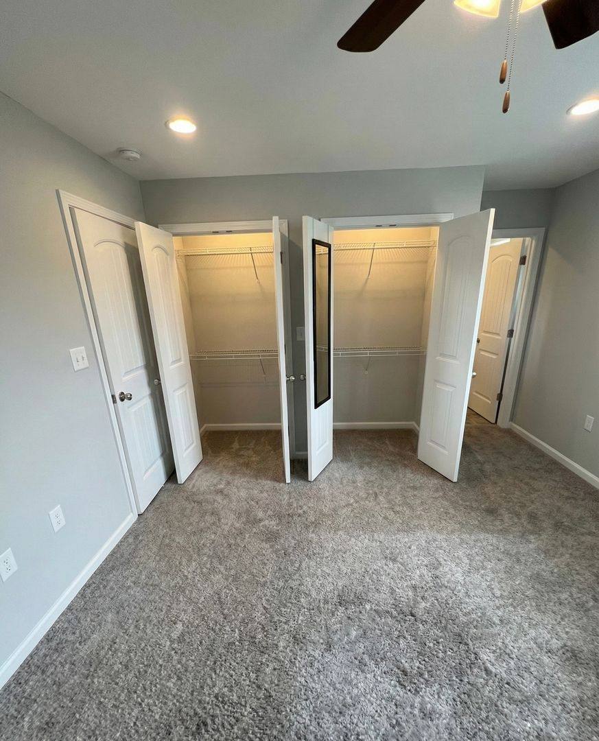 House for rent at 206 Woodridge Dr, Shippensburg, PA 17257