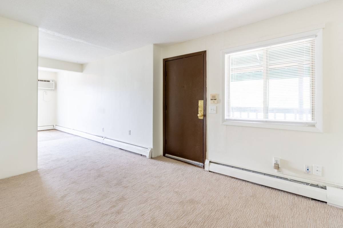 Apartment for rent at 2122 Grand Ave S, Minneapolis, MN 55405