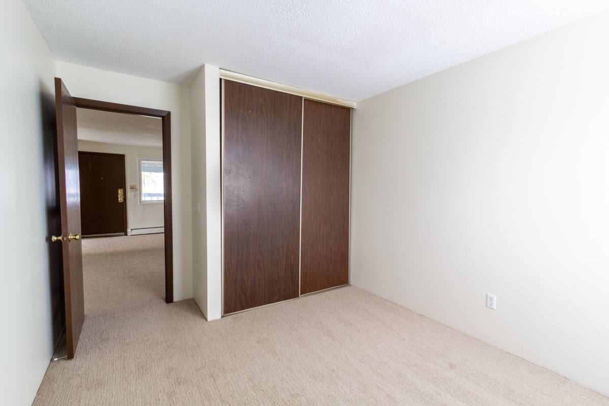 Apartment for rent at 2122 Grand Ave S, Minneapolis, MN 55405