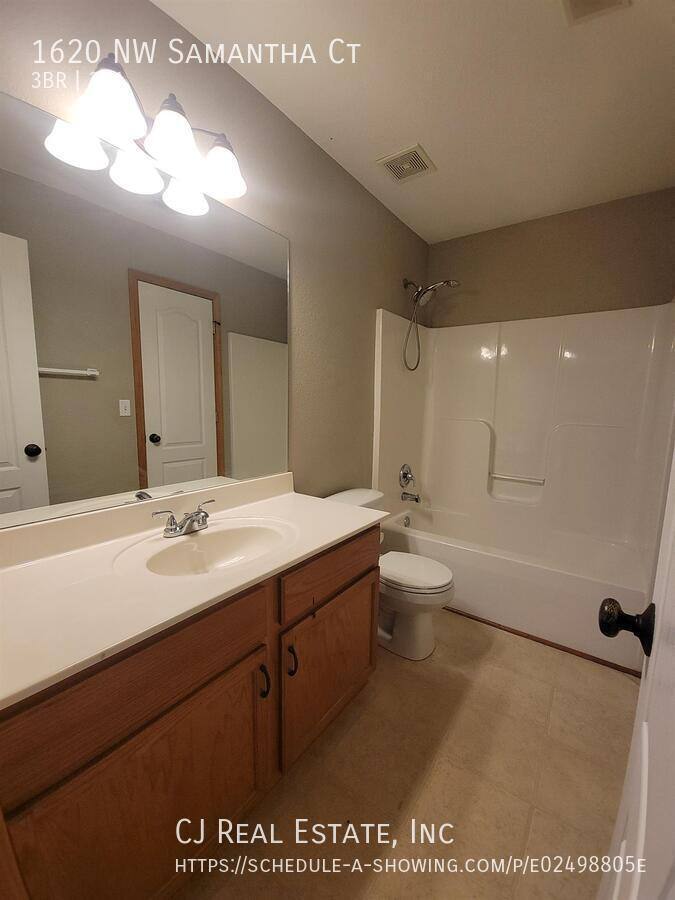 Townhouse for rent at 1620 NW Samantha Court, Blue Springs, MO 64015
