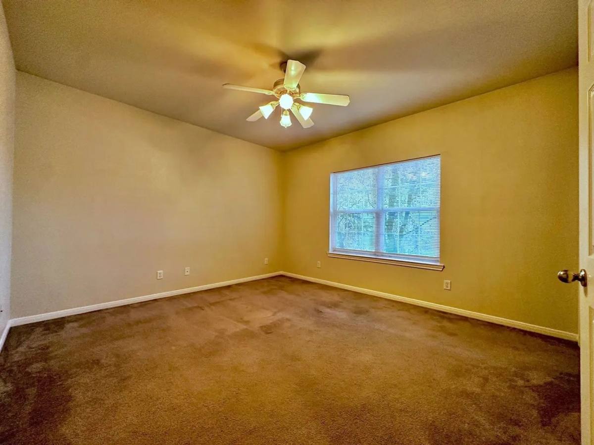 Townhouse for rent at 1925 S 12th St, Waco, TX 76706