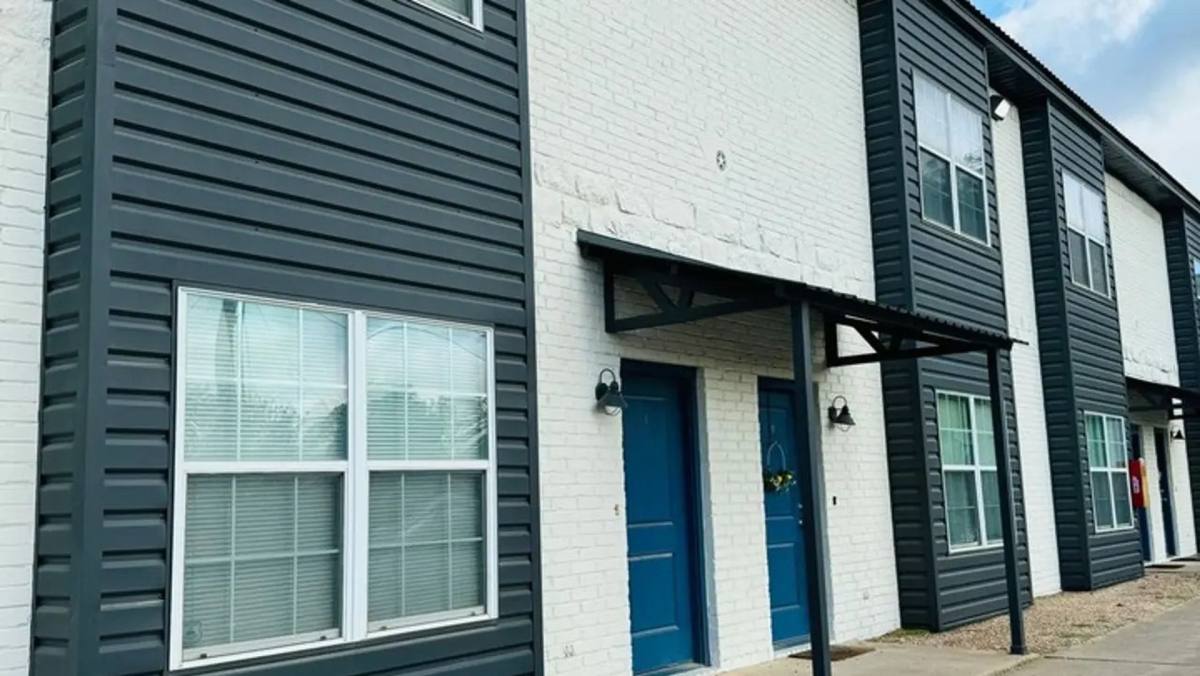 Townhouse for rent at 1925 S 12th St, Waco, TX 76706