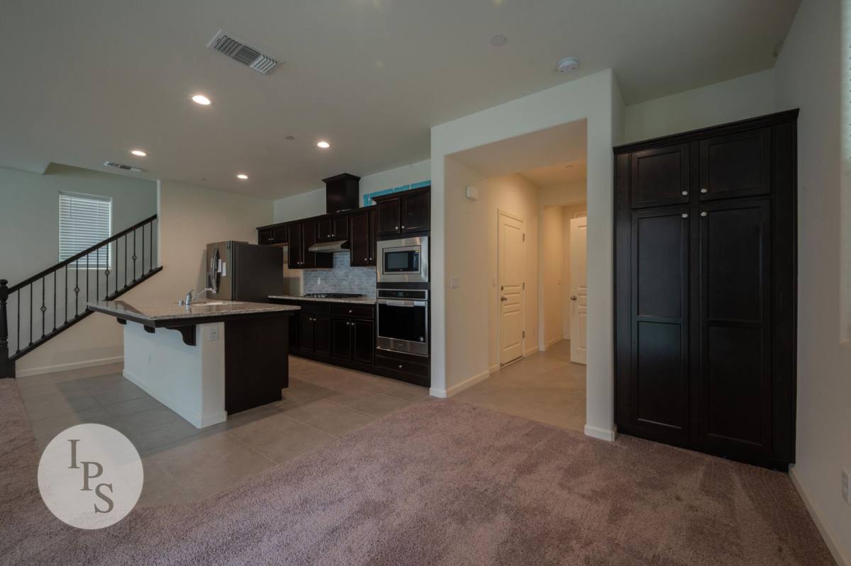 House for rent at 6052 E Bishop Lane, Fresno, CA 93727