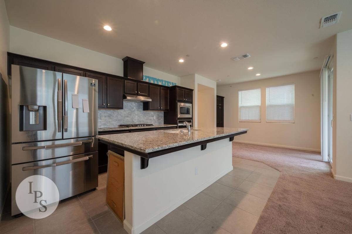 House for rent at 6052 E Bishop Lane, Fresno, CA 93727