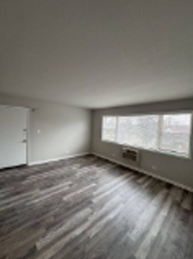 Apartment for rent at 2040 S 16th Ave, Broadview, IL 60155