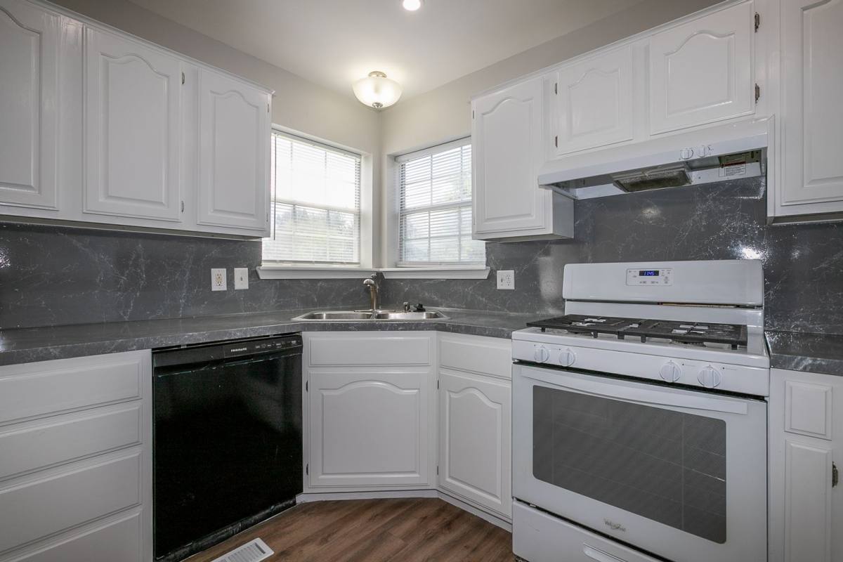 House for rent at 9504 E 99th Place, Tulsa, OK 74133