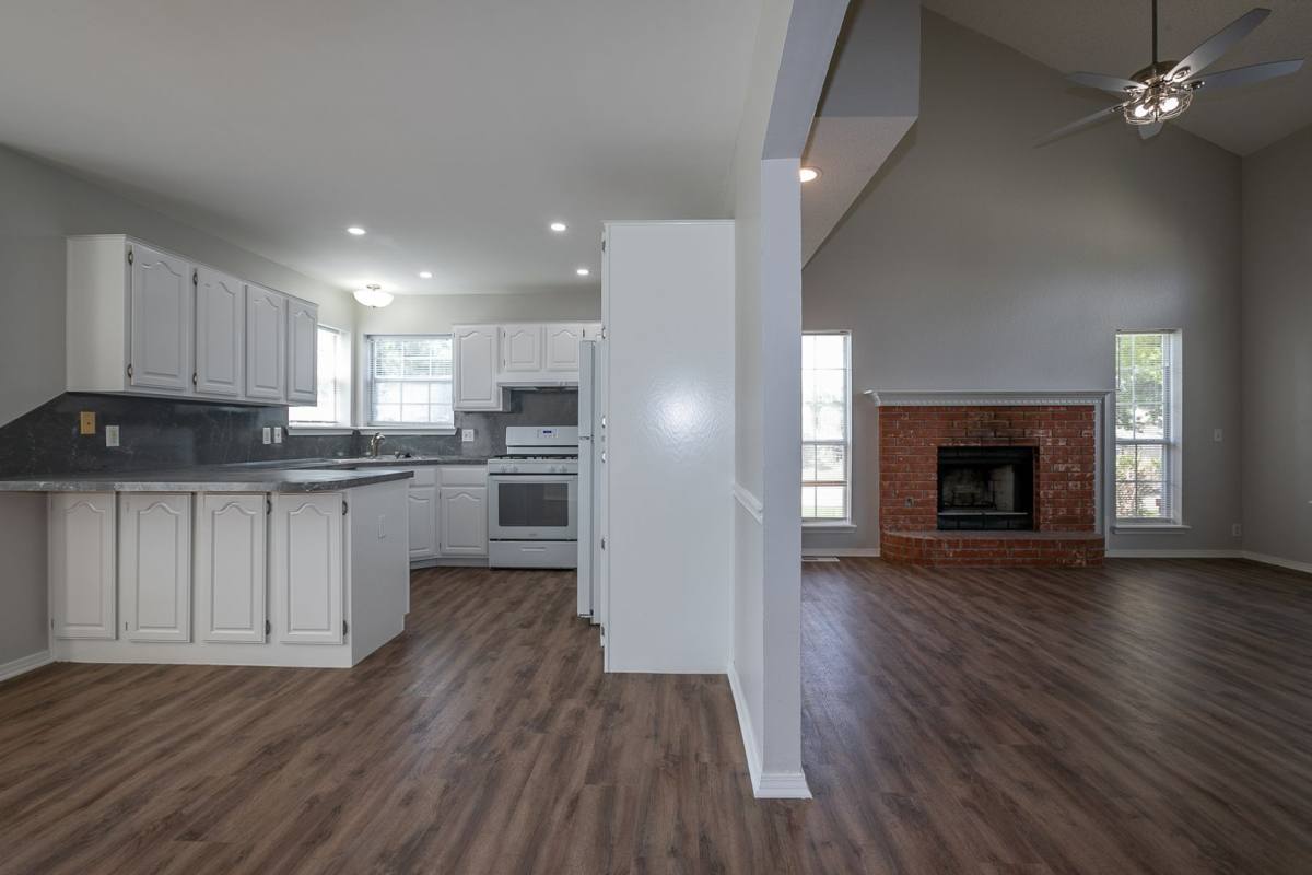 House for rent at 9504 E 99th Place, Tulsa, OK 74133