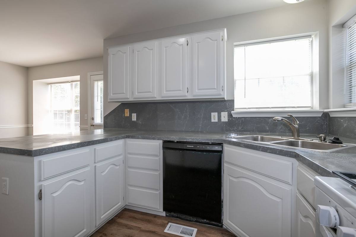 House for rent at 9504 E 99th Place, Tulsa, OK 74133
