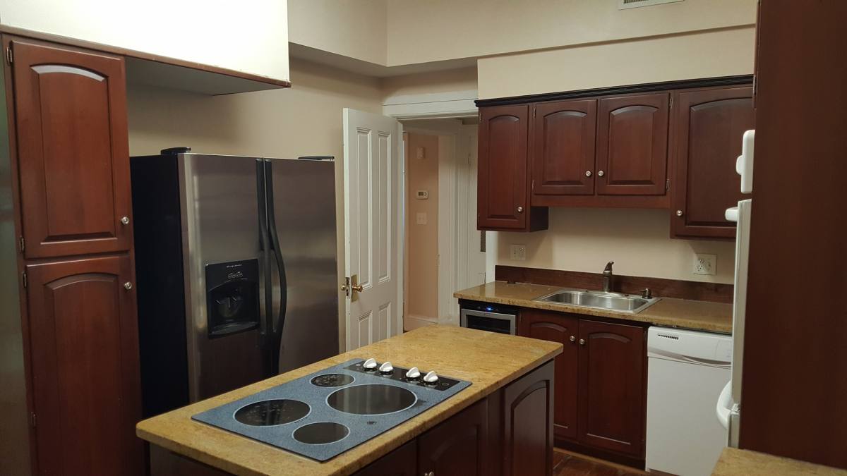Apartment for rent at 414 London St, Portsmouth, VA 23704