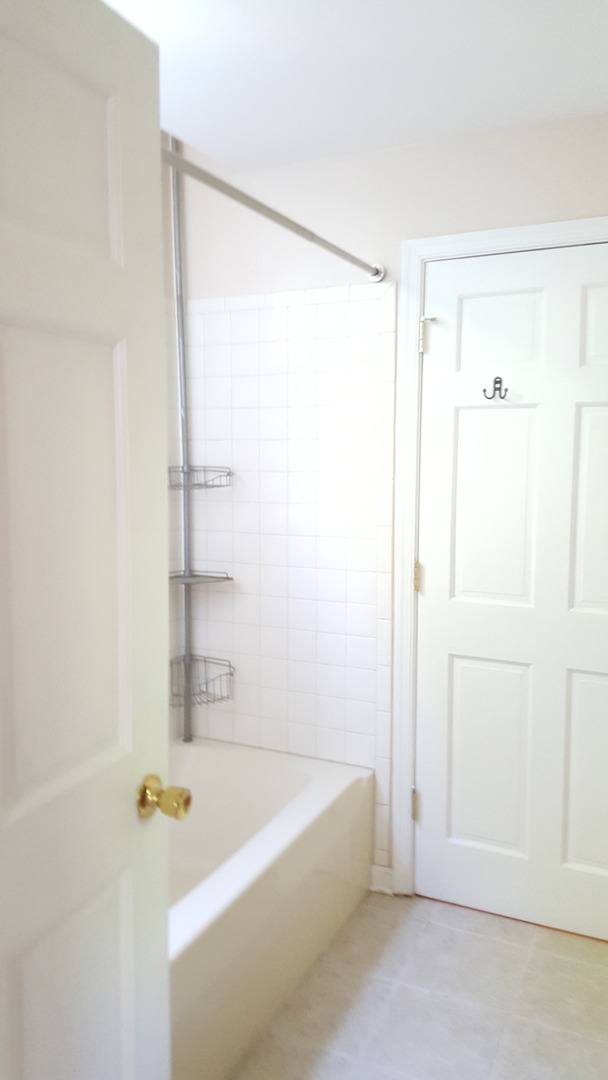 Apartment for rent at 414 London St, Portsmouth, VA 23704