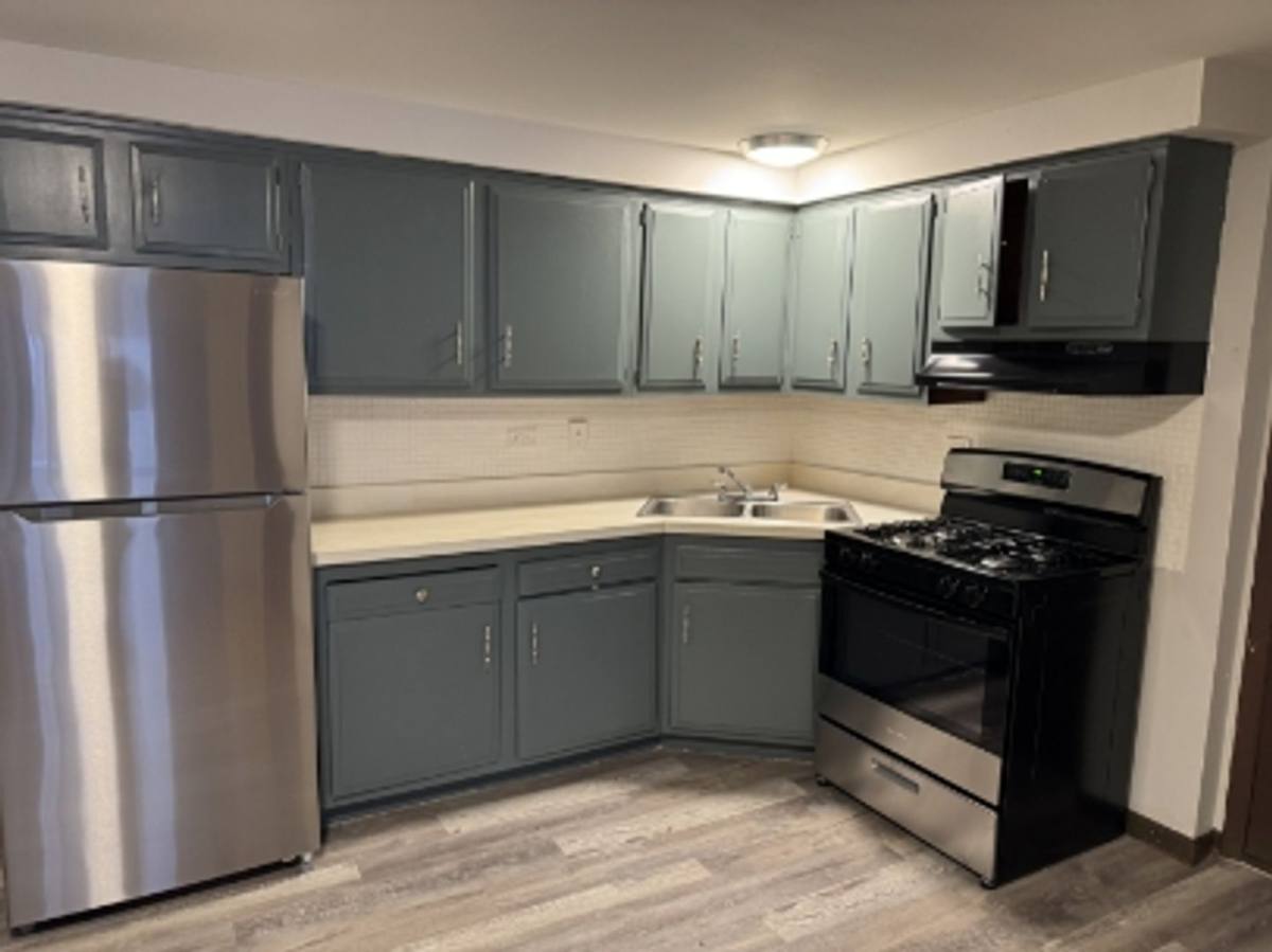 Apartment for rent at 1908-16 Vermont Ave, Blue Island, IL 60406