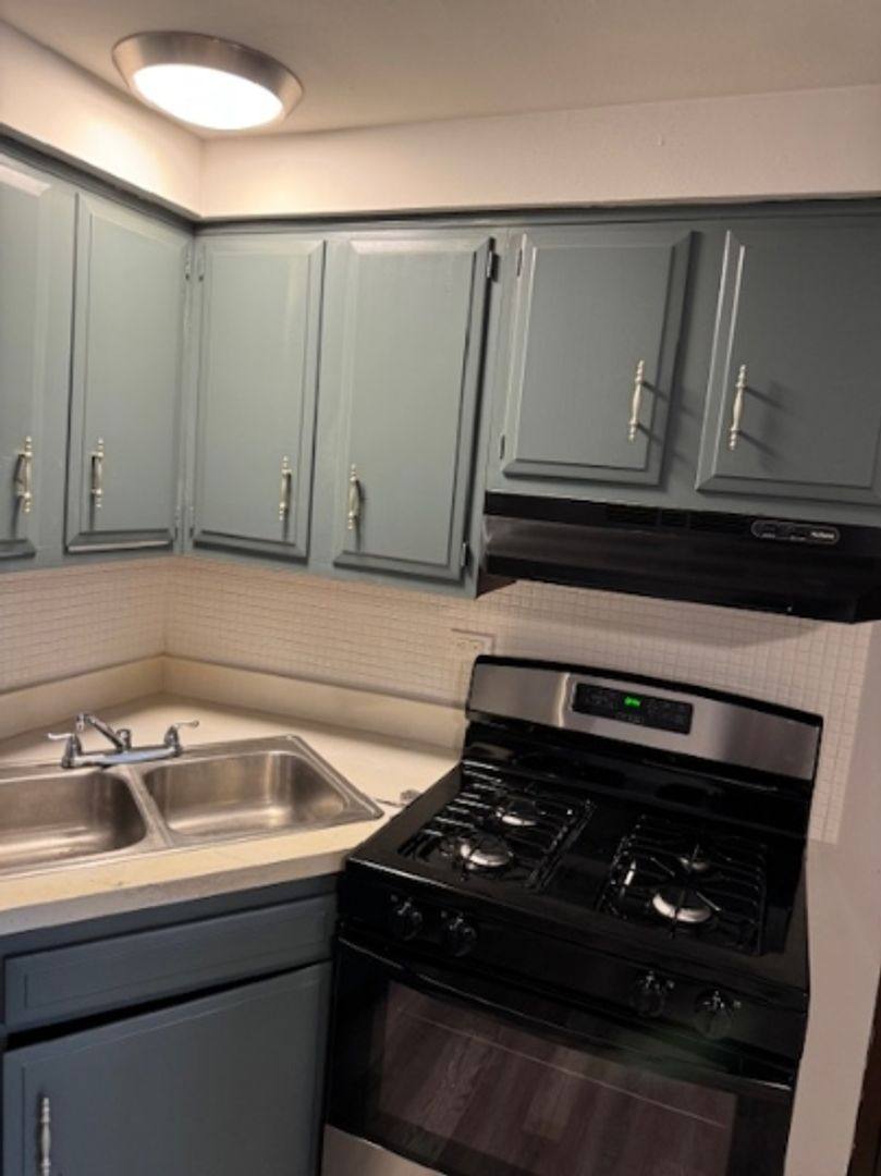 Apartment for rent at 1908-16 Vermont Ave, Blue Island, IL 60406