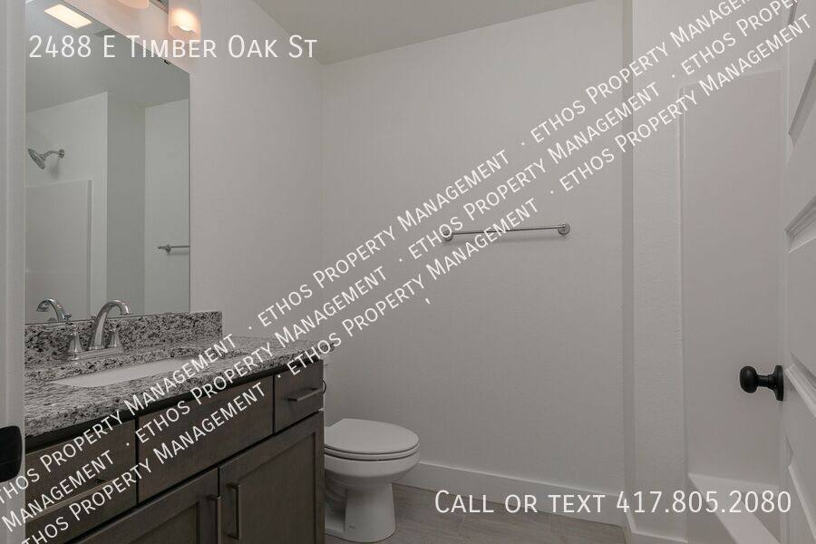House for rent at 2488 E Timber Oak St, Republic, MO 65738
