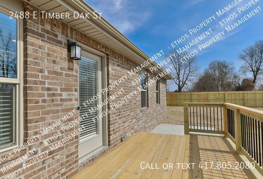House for rent at 2488 E Timber Oak St, Republic, MO 65738