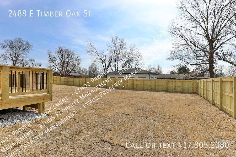 House for rent at 2488 E Timber Oak St, Republic, MO 65738