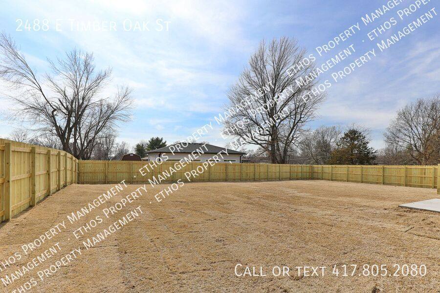 House for rent at 2488 E Timber Oak St, Republic, MO 65738