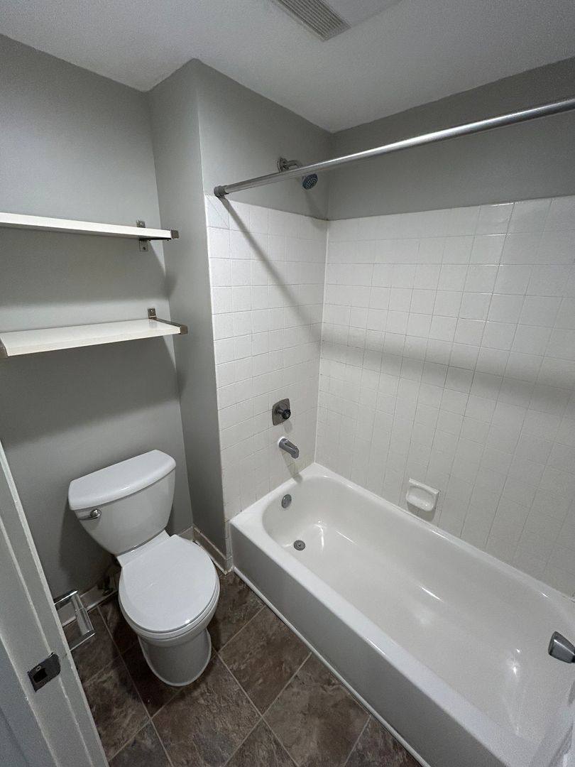 Apartment for rent at 728 E 16th St, Minneapolis, MN 55404