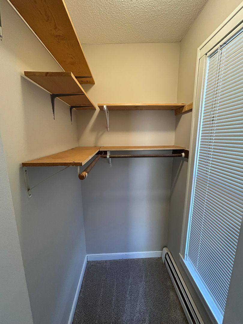 Apartment for rent at 728 E 16th St, Minneapolis, MN 55404