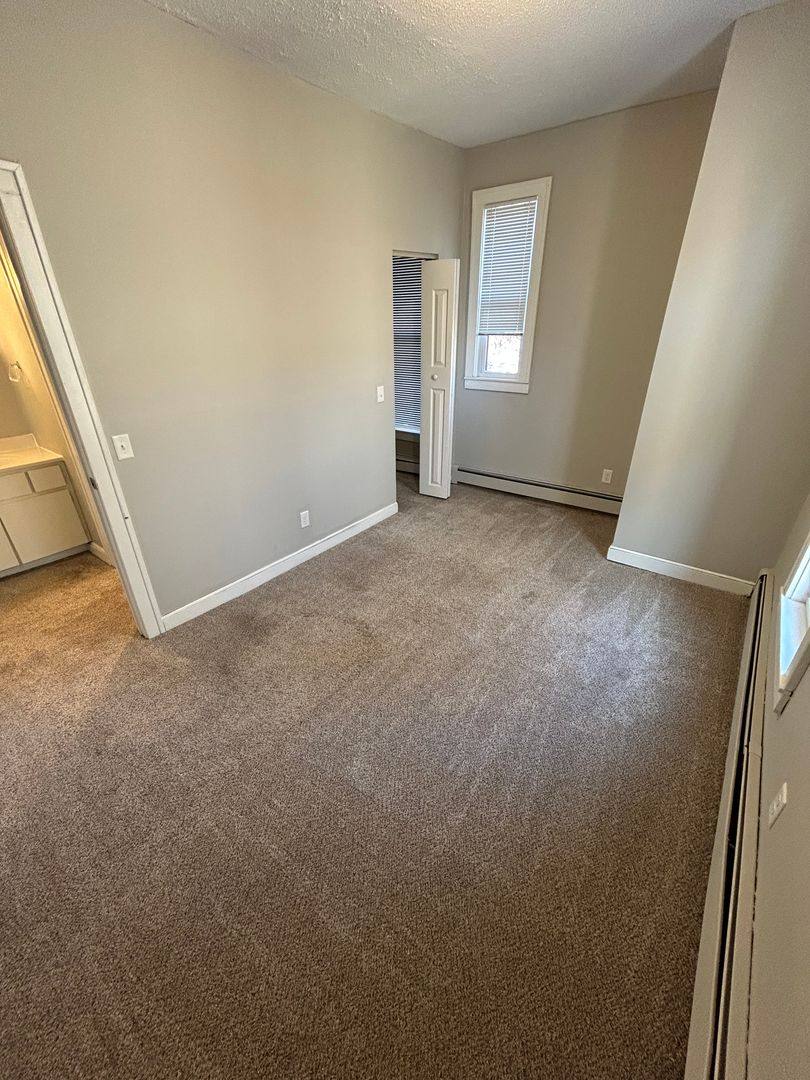 Apartment for rent at 728 E 16th St, Minneapolis, MN 55404