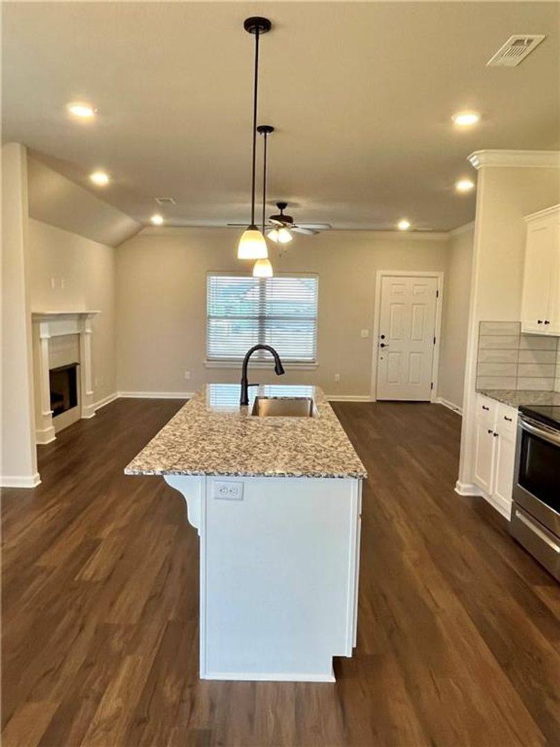 House for rent at 145 N Hinsdale Ave, Fayetteville, AR 72704
