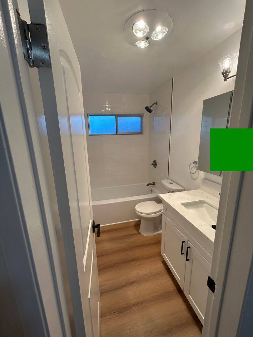 Apartment for rent at 8206 Romaine St, Los Angeles, CA 90046