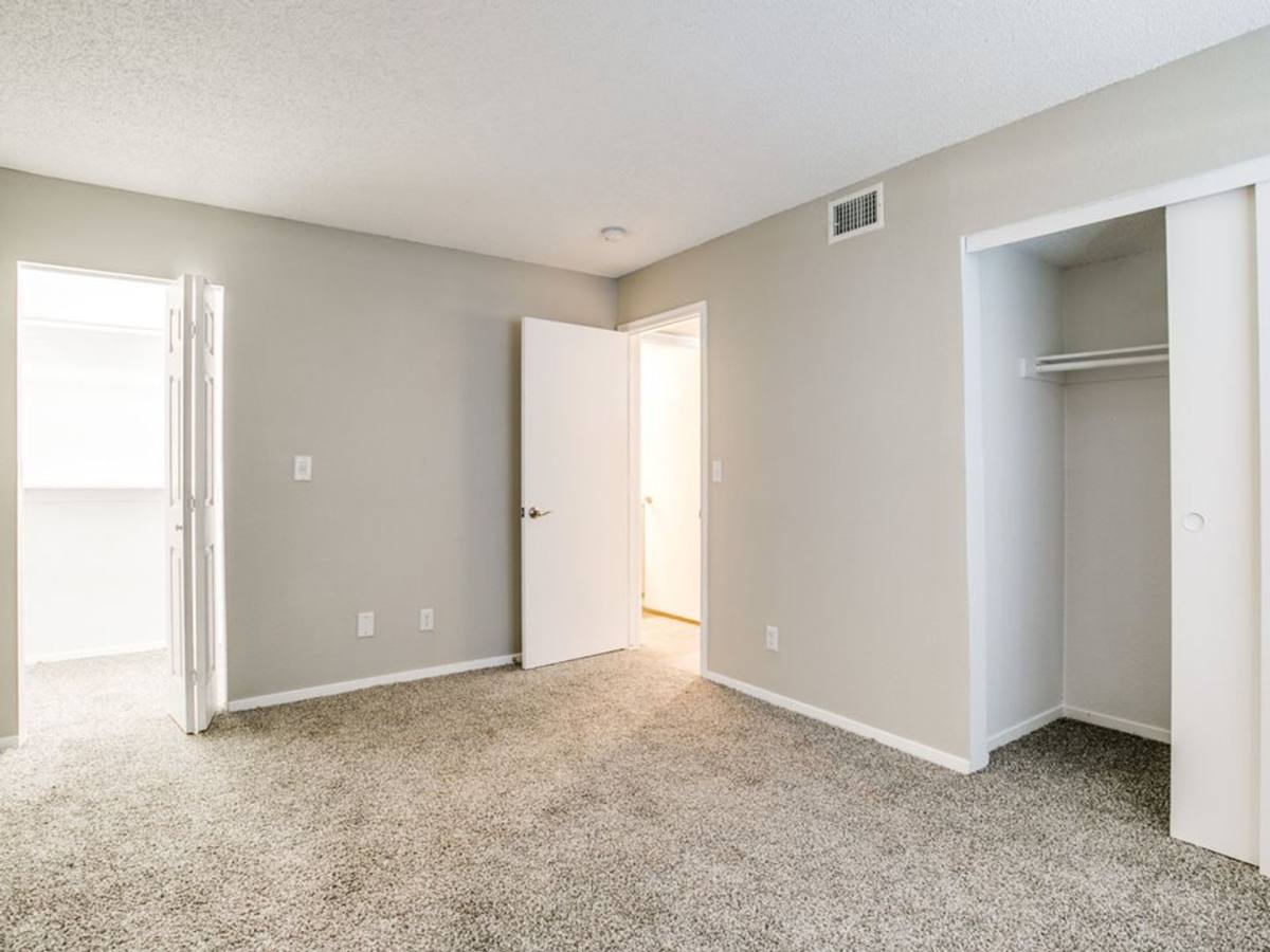 Apartment for rent at 3550 Timberglen Rd, Dallas, TX 75287