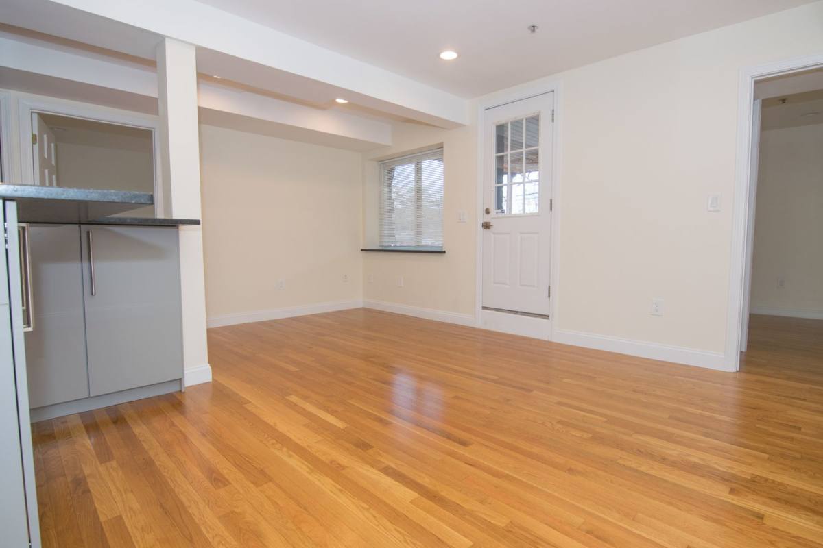 House for rent at 1805 Beacon St #2B, Brookline, MA 02445