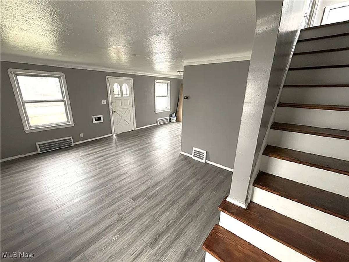 House for rent at 17312 Glendale Ave, Cleveland, OH 44128