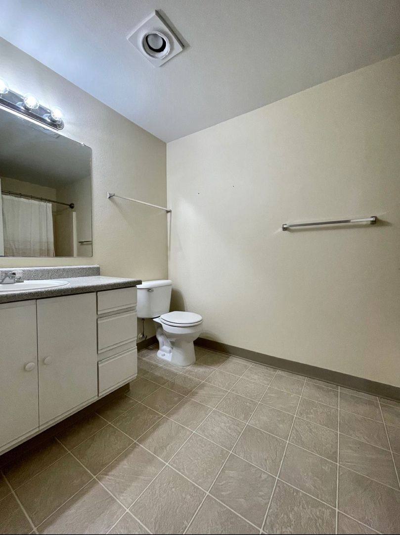 Apartment for rent at 5702 - 5710 NE Prescott St, Portland, OR 97218