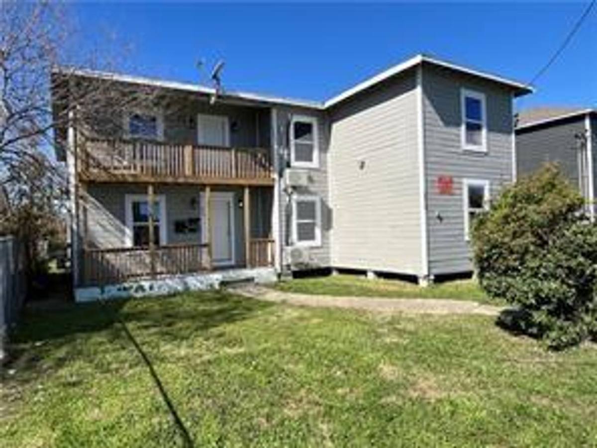 Apartment for rent at 1513 10th St, Corpus Christi, TX 78404