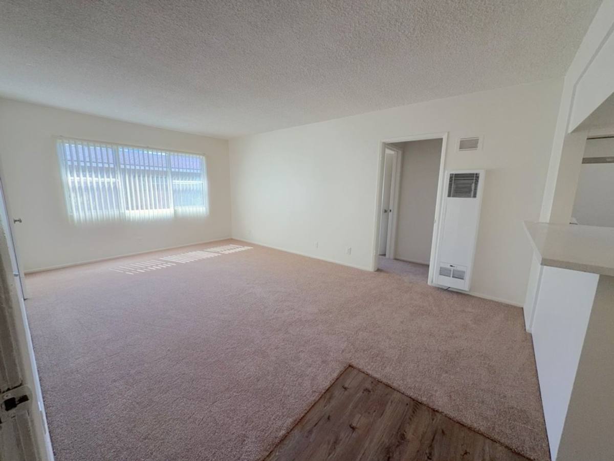 Apartment for rent at 7337-41 Variel Ave, Winnetka, CA 91306