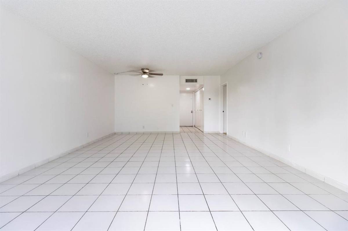 2930 Forest Hills Blvd, Coral Springs, FL 33065 - Apartment For Rent - Image 7