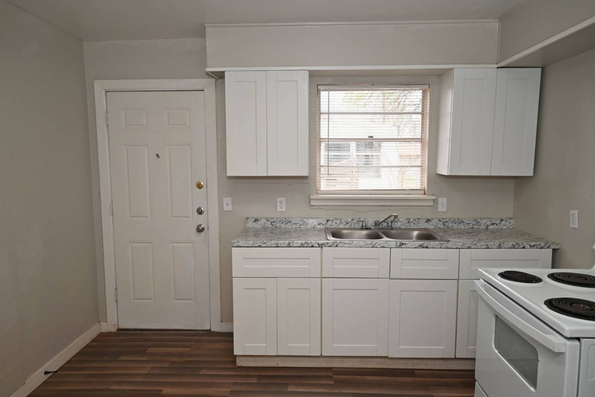 Apartment for rent at 600 E 1st St, Burkburnett, TX 76354