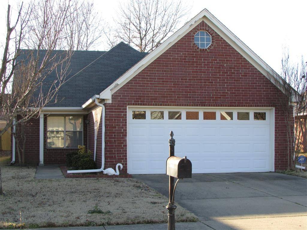 House for rent at 7665 Fox Hunt Dr E, Olive Branch, MS 38654