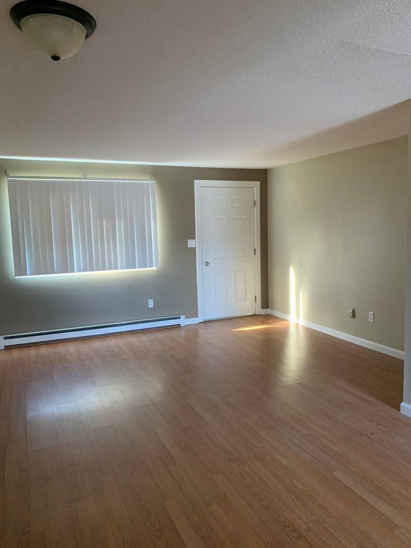 Townhouse for rent at 1 Chelsea Dr, Cortland, NY 13045