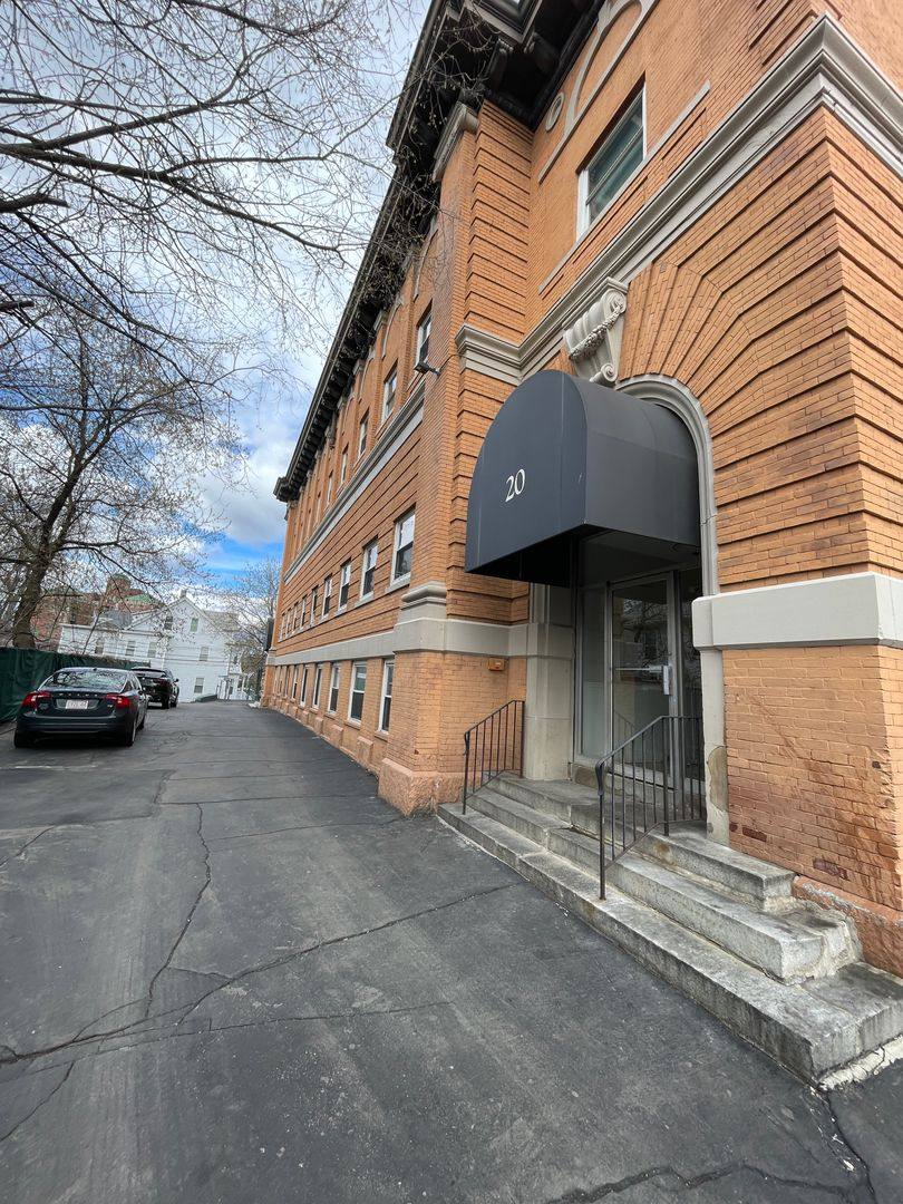 Apartment for rent at 16 Armington St #10, Allston, MA 02134