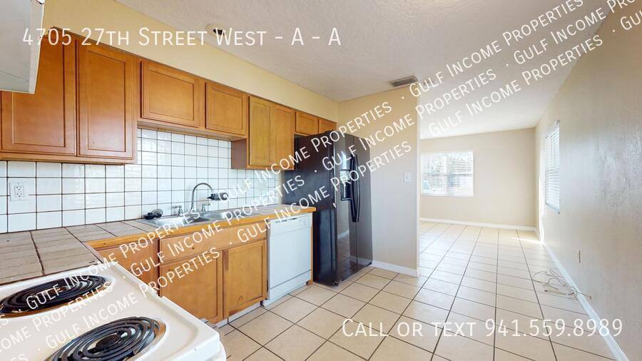 Apartment for rent at 4705 27th St W #A, Bradenton, FL 34207