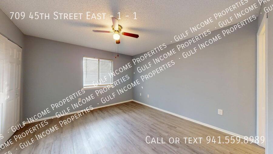 Townhouse for rent at 709 45th St E, Palmetto, FL 34221