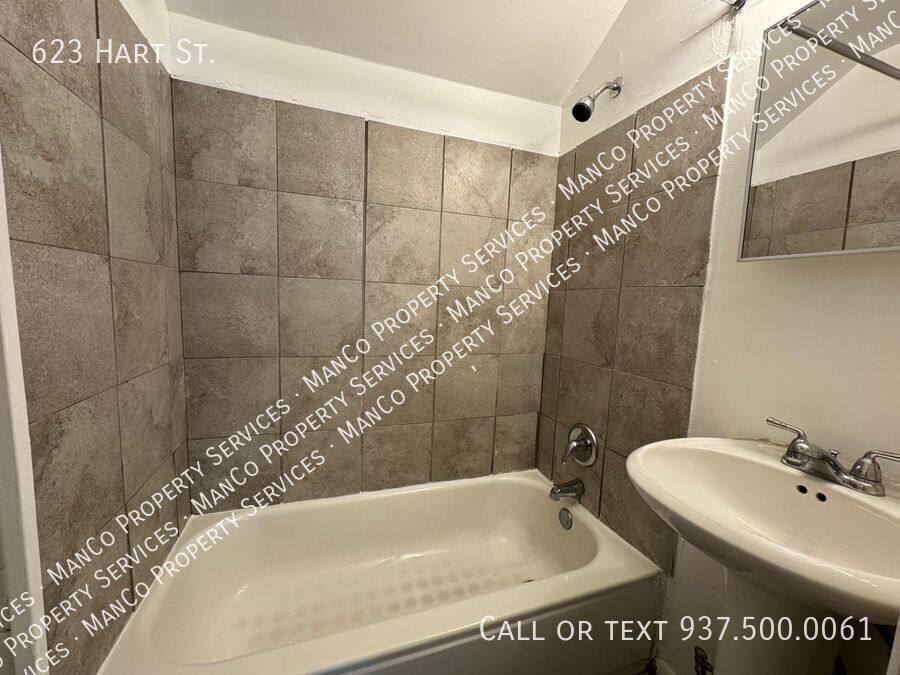 Apartment for rent at 623 Hart St, Dayton, OH 45404