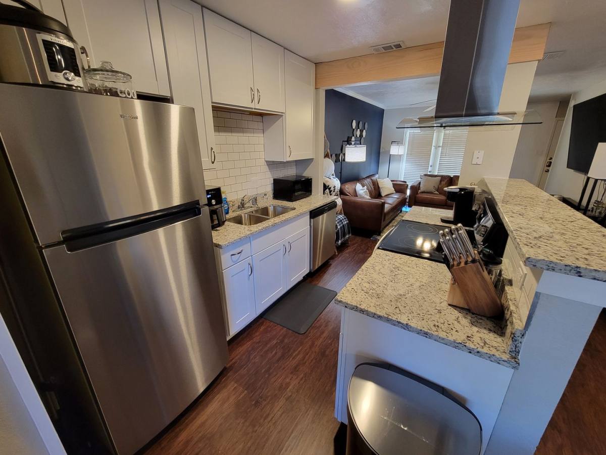 Townhouse for rent at 1411 Airline Dr #A, College Station, TX 77845