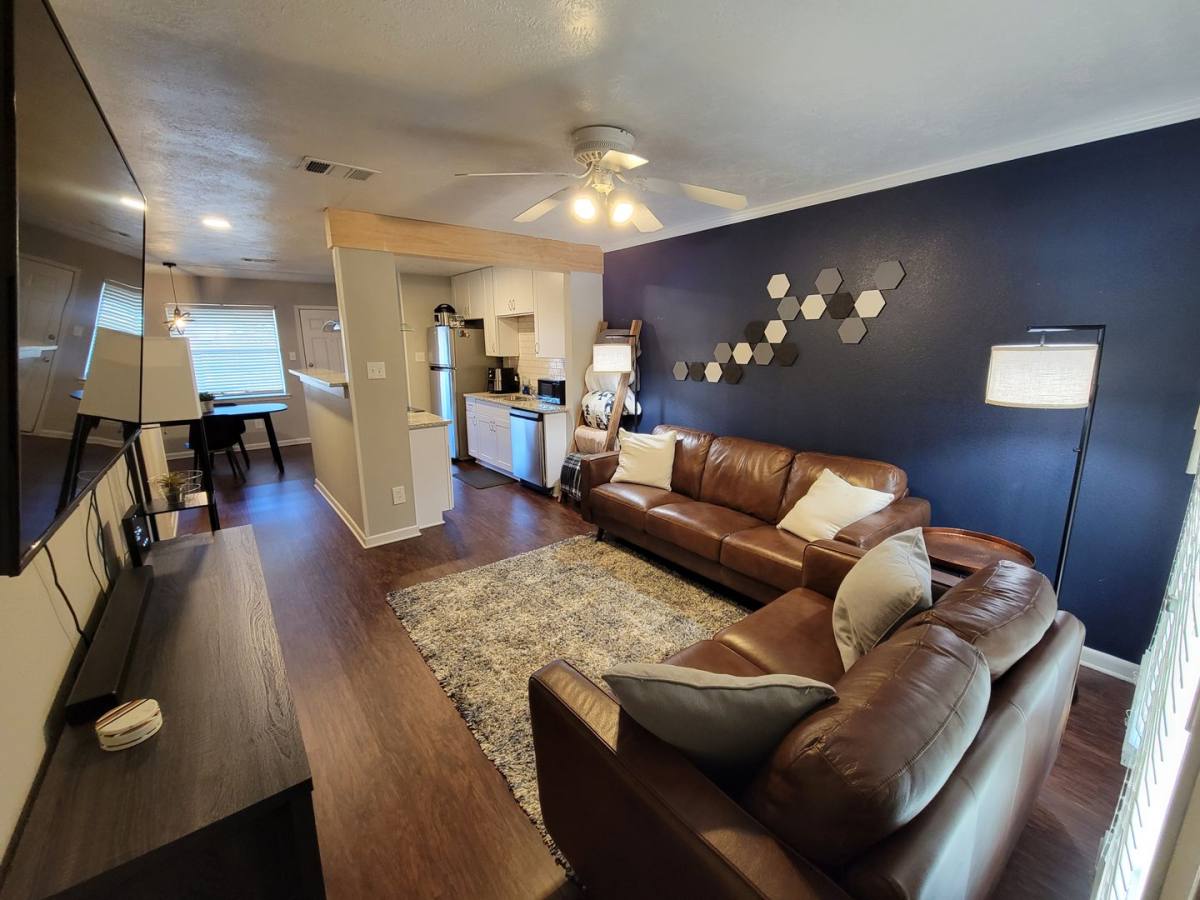 Townhouse for rent at 1411 Airline Dr #A, College Station, TX 77845