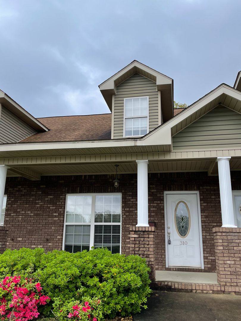 Townhouse for rent at 310 Stratford Dr, Ozark, AL 36360