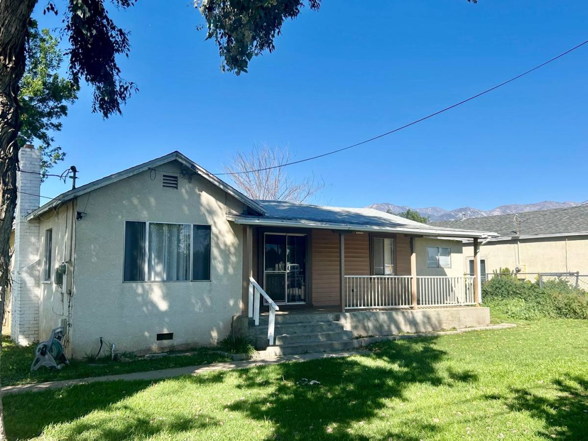 House for rent at 642 W Ave, Calimesa, CA 92320