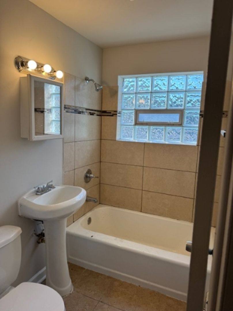 Apartment for rent at 13034 Honore St, Blue Island, IL 60406