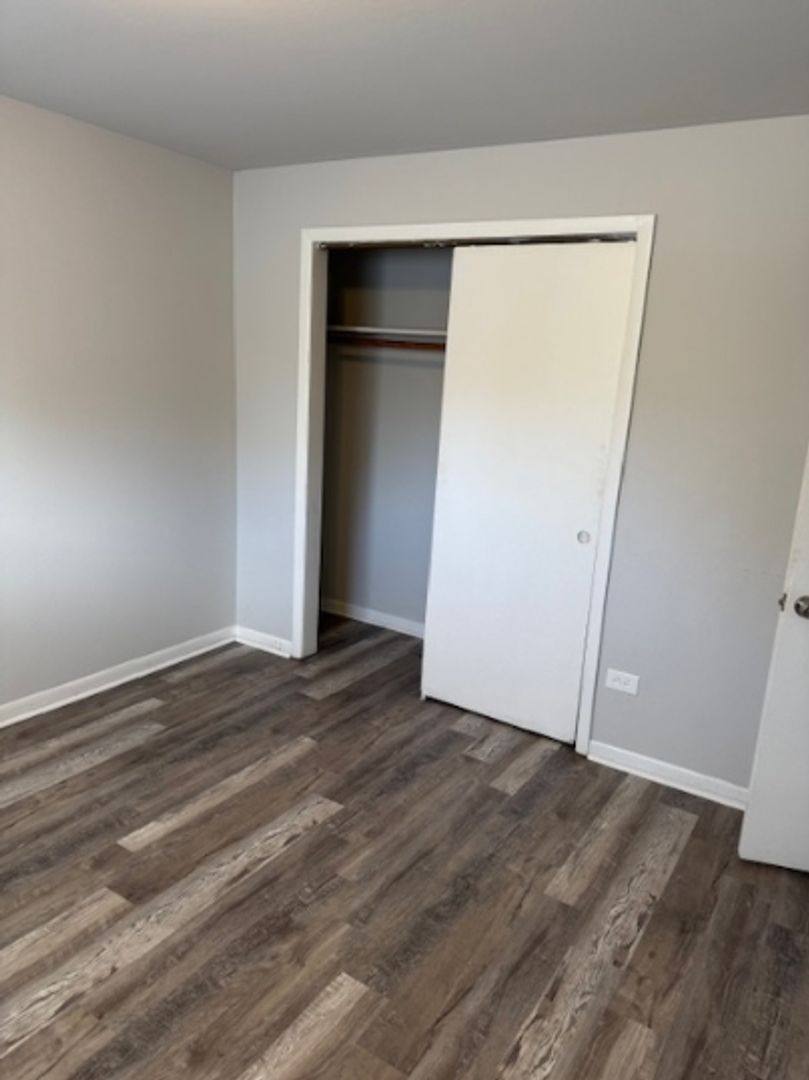Apartment for rent at 13034 Honore St, Blue Island, IL 60406
