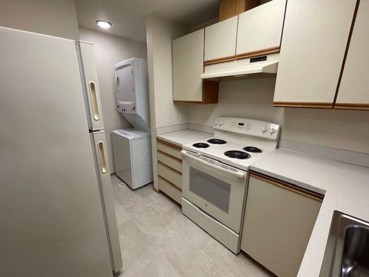 Apartment for rent at 11725 15th Ave NE, Seattle, WA 98125